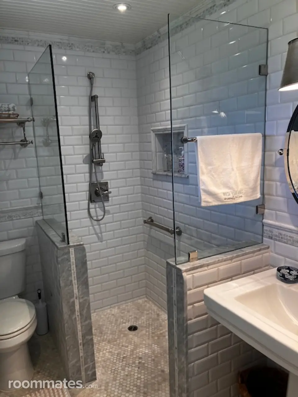 Profile photo 4 of 11