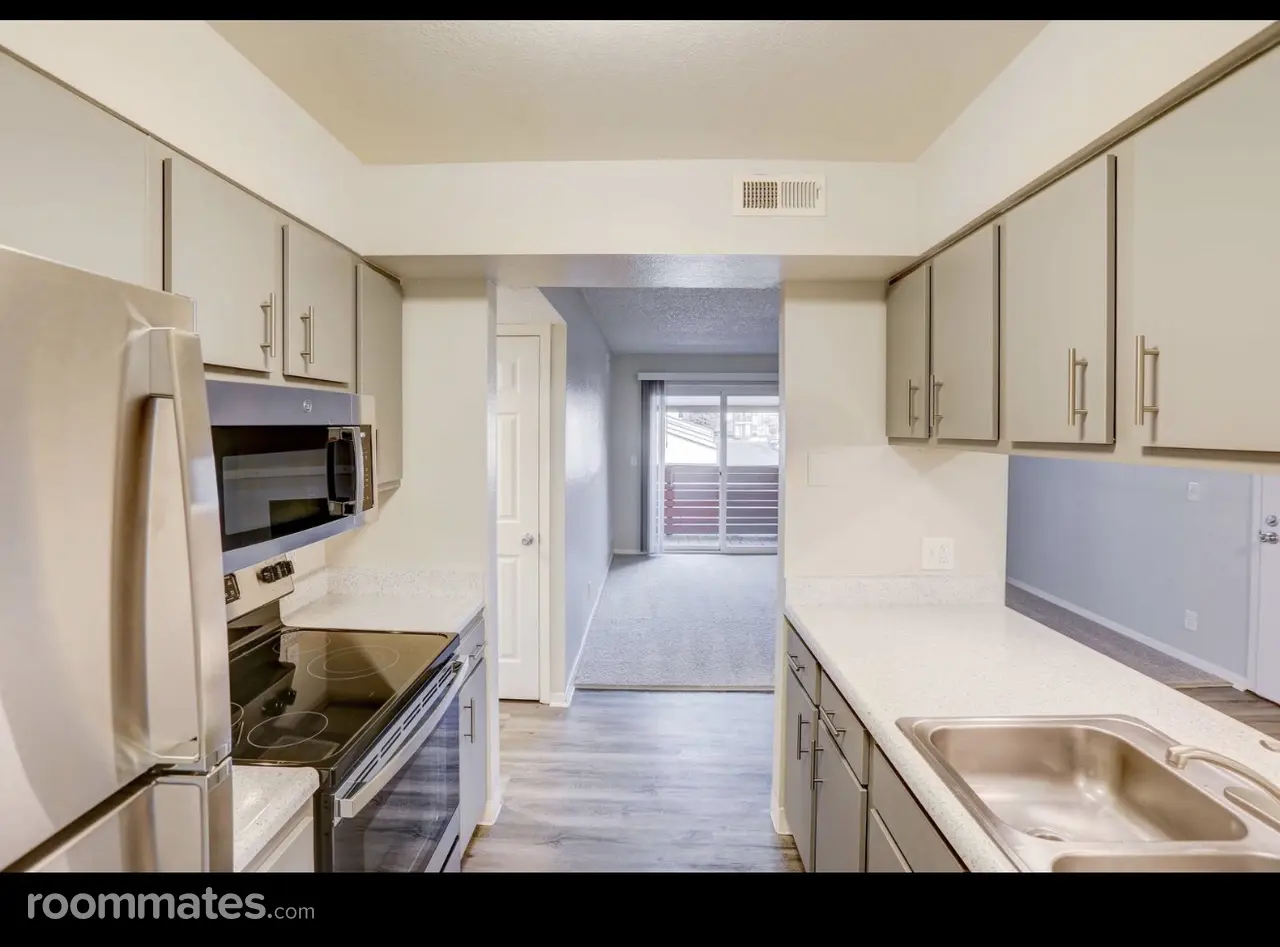 Profile photo 1 of 6