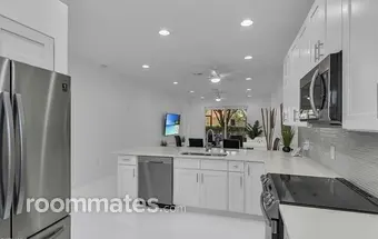 Room for rent in Naples, FL $900, house