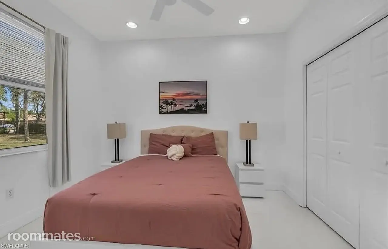 Profile photo 8 of 15