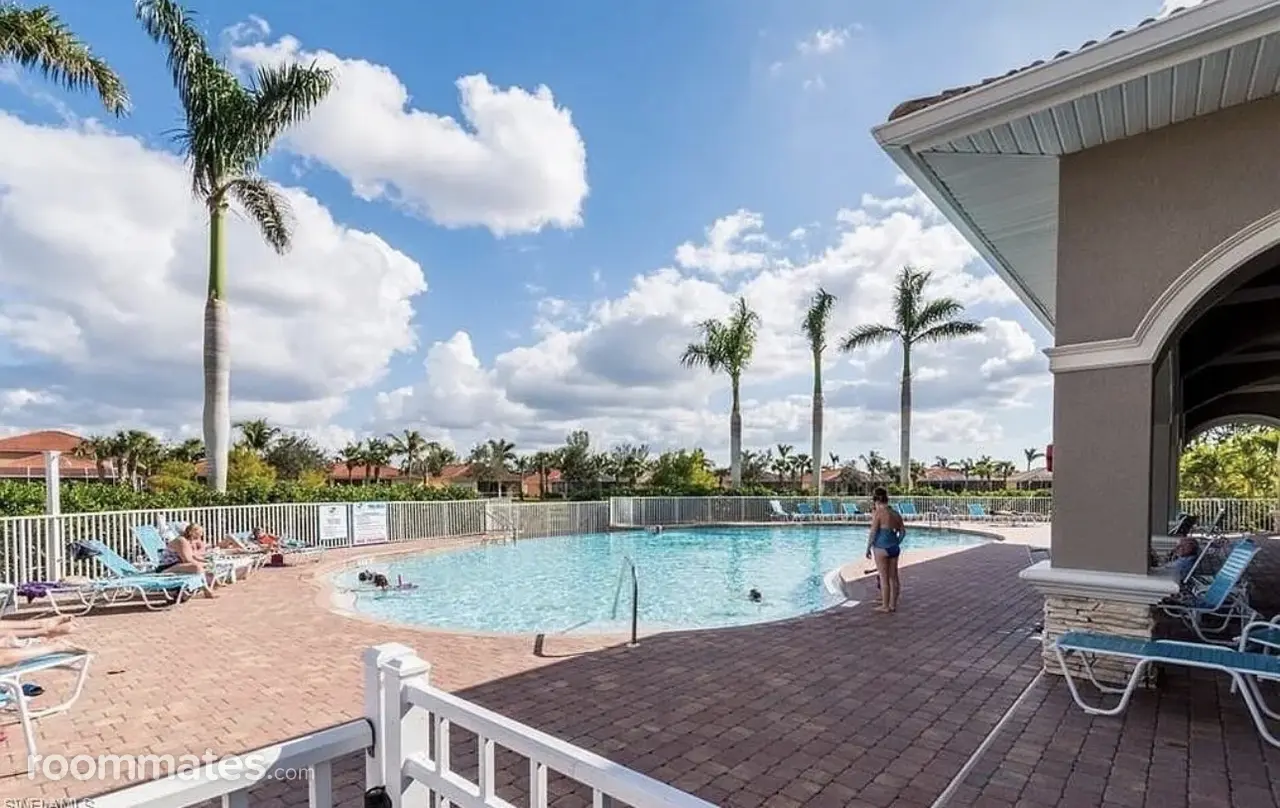 Profile photo 5 of 15