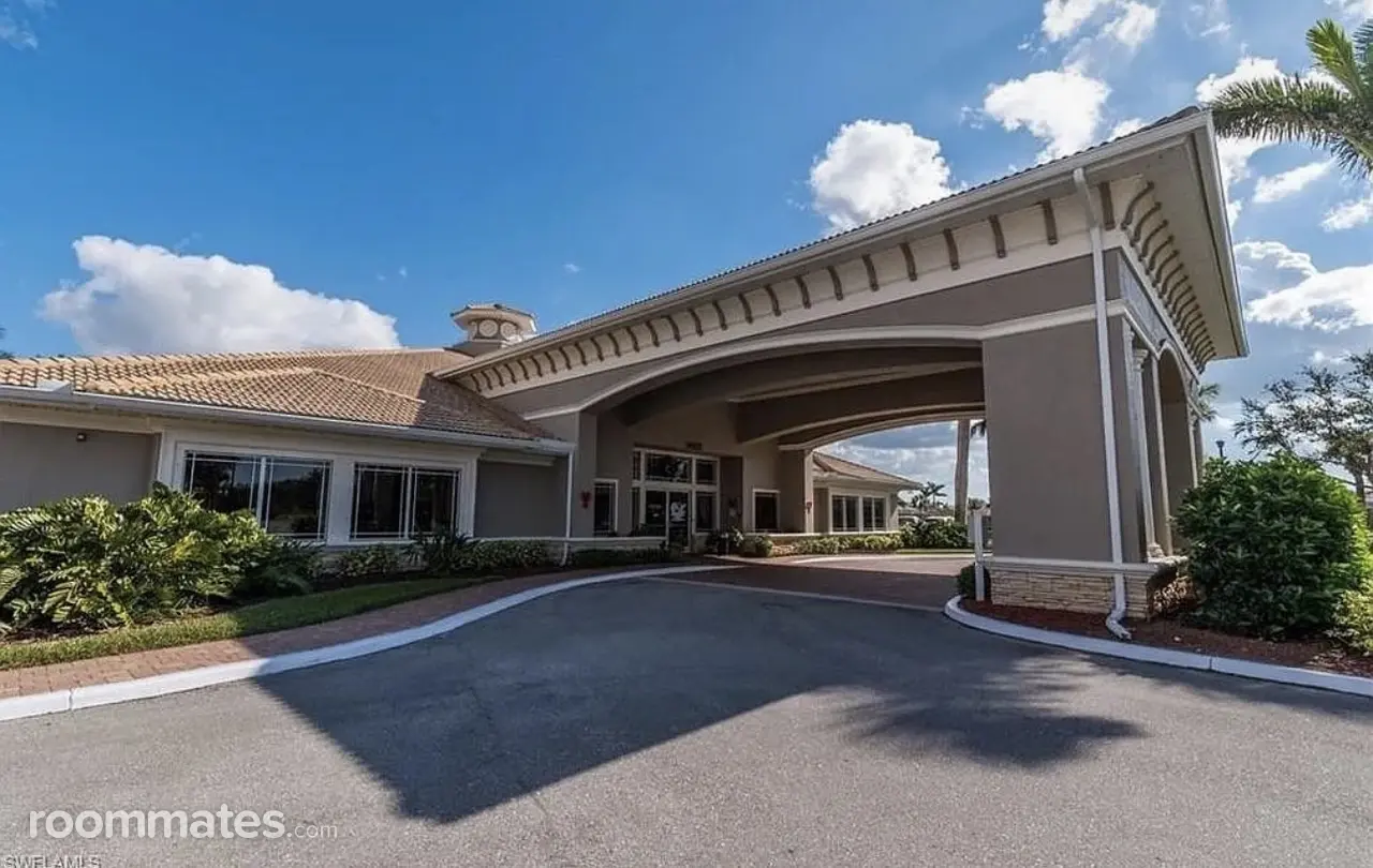 Profile photo 3 of 15