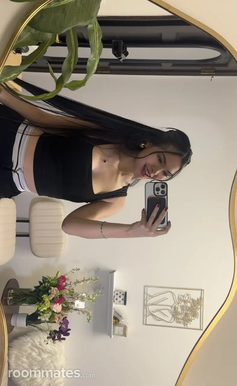 Profile photo 11 of 15