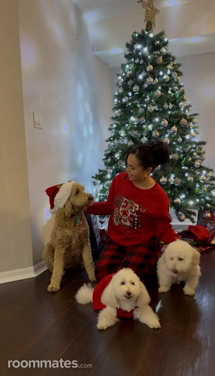 Profile photo 12 of 15