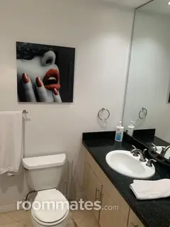 Room for rent in Canoga Park, CA $900, condo