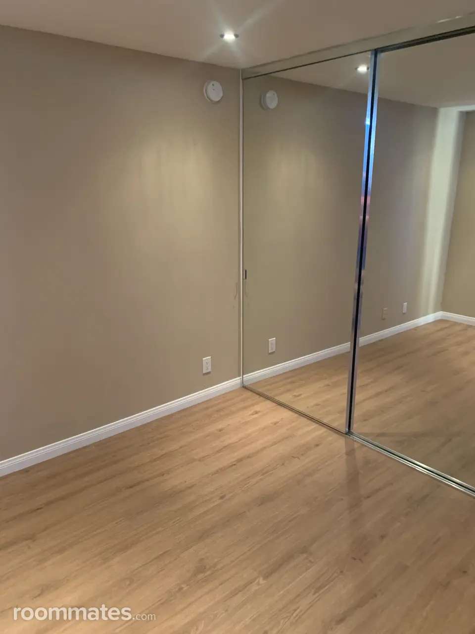 Profile photo 3 of 6