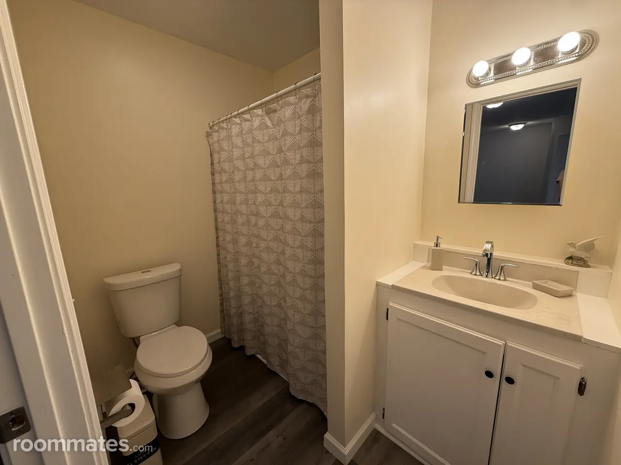 Profile photo 8 of 10