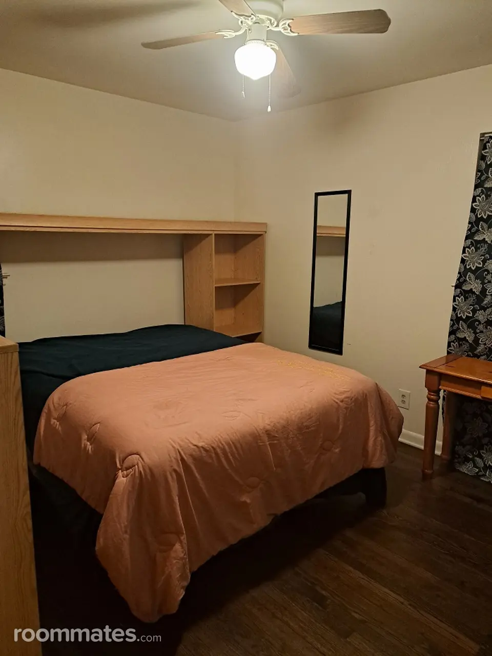 Profile photo 2 of 3