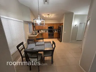 Room for rent in Gilbert, AZ $800, house