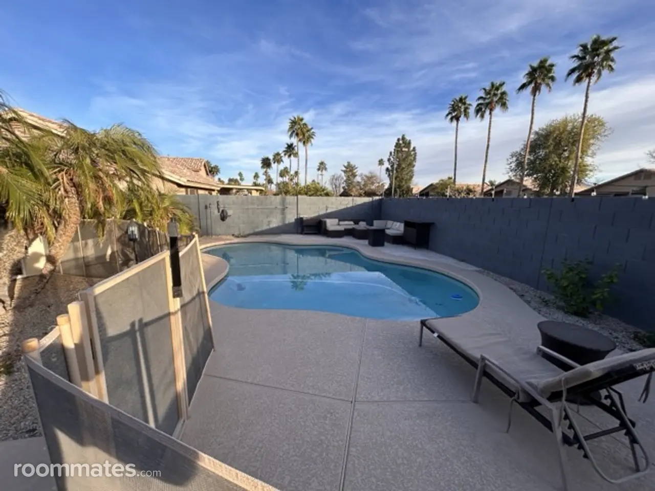 Profile photo 7 of 14