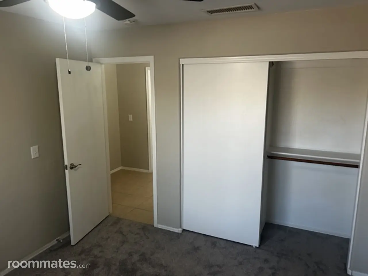 Profile photo 10 of 14