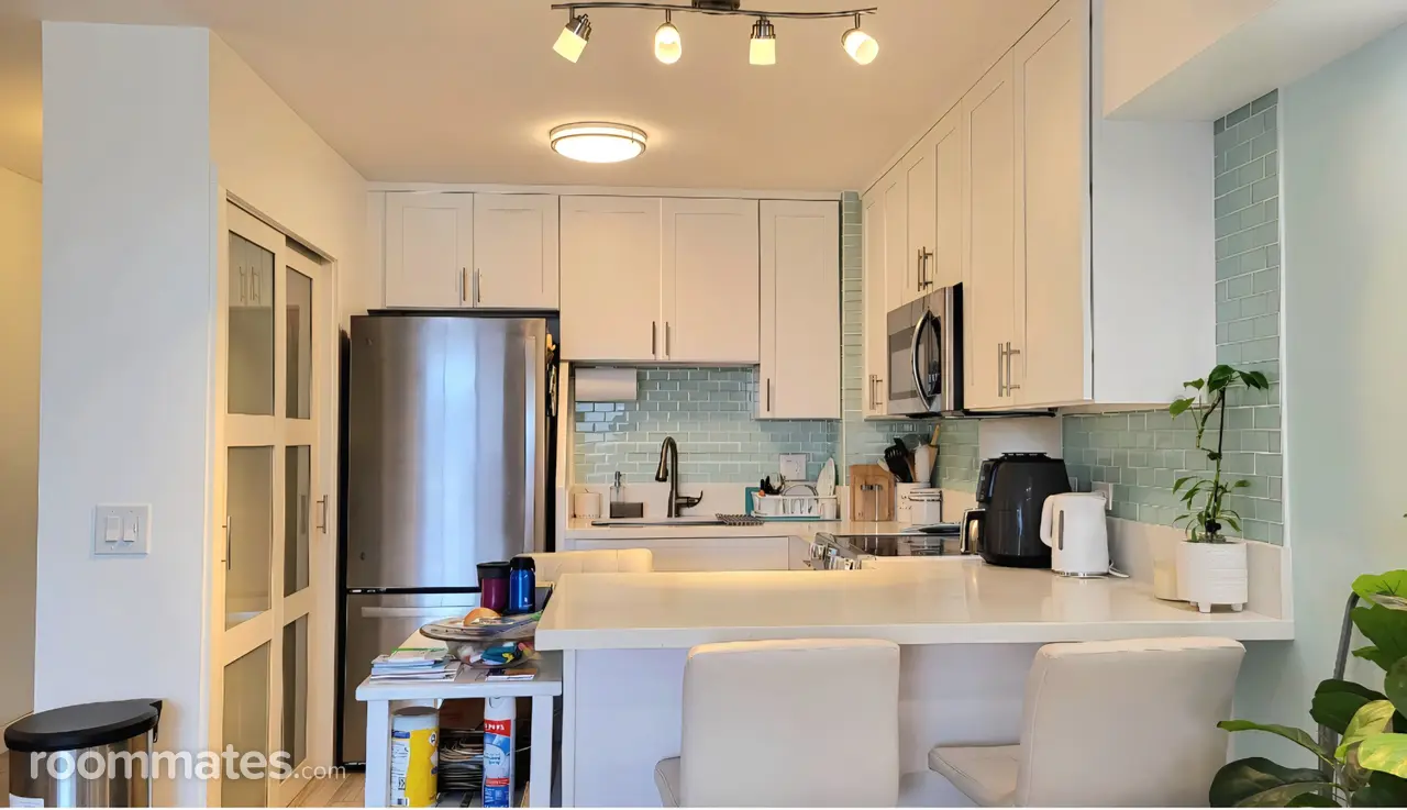 Profile photo 8 of 15