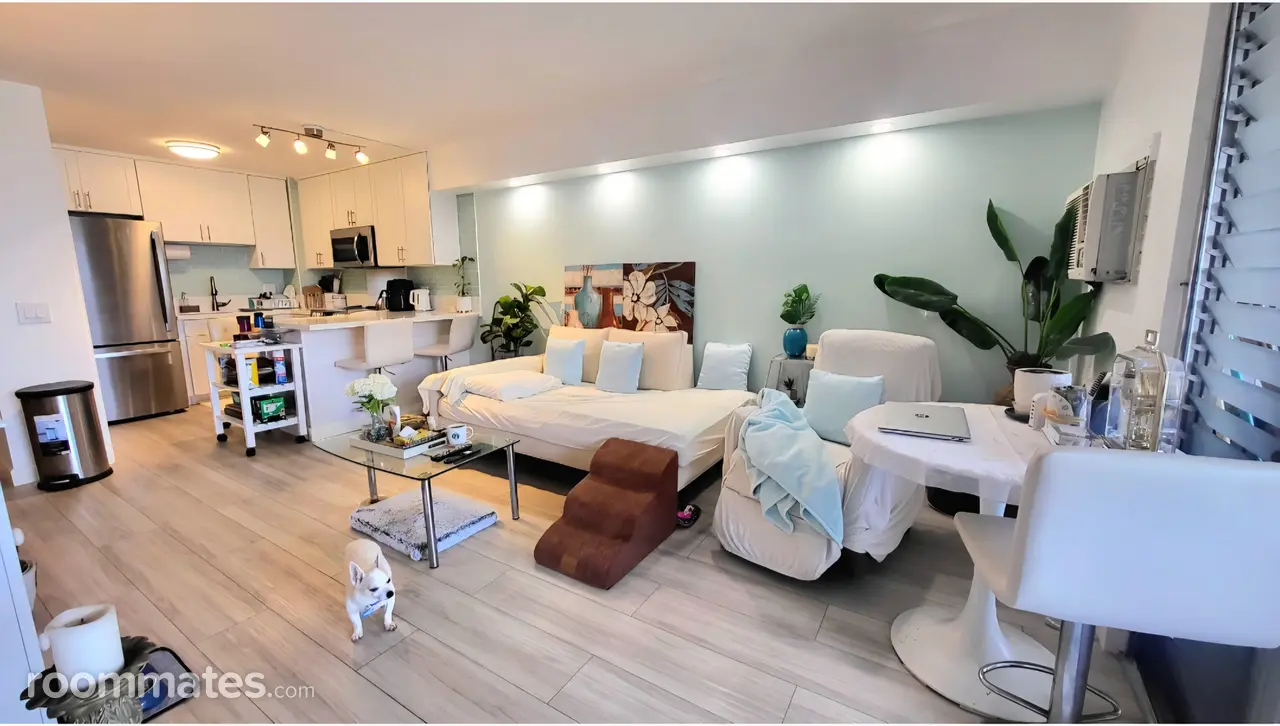 Profile photo 9 of 15