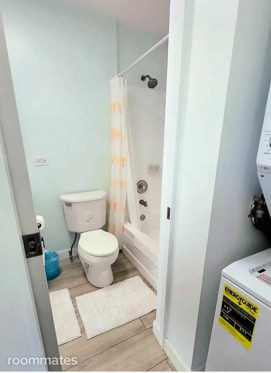 Profile photo 4 of 15