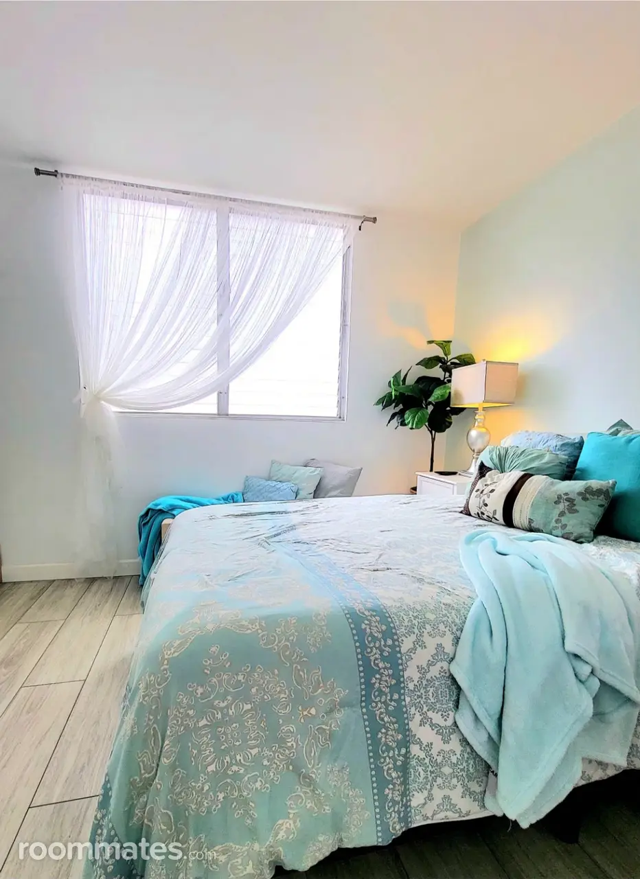 Profile photo 2 of 15