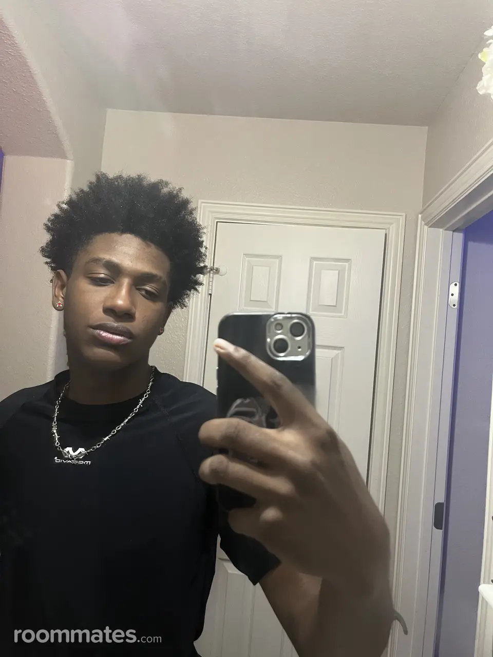 Profile photo 1 of 1