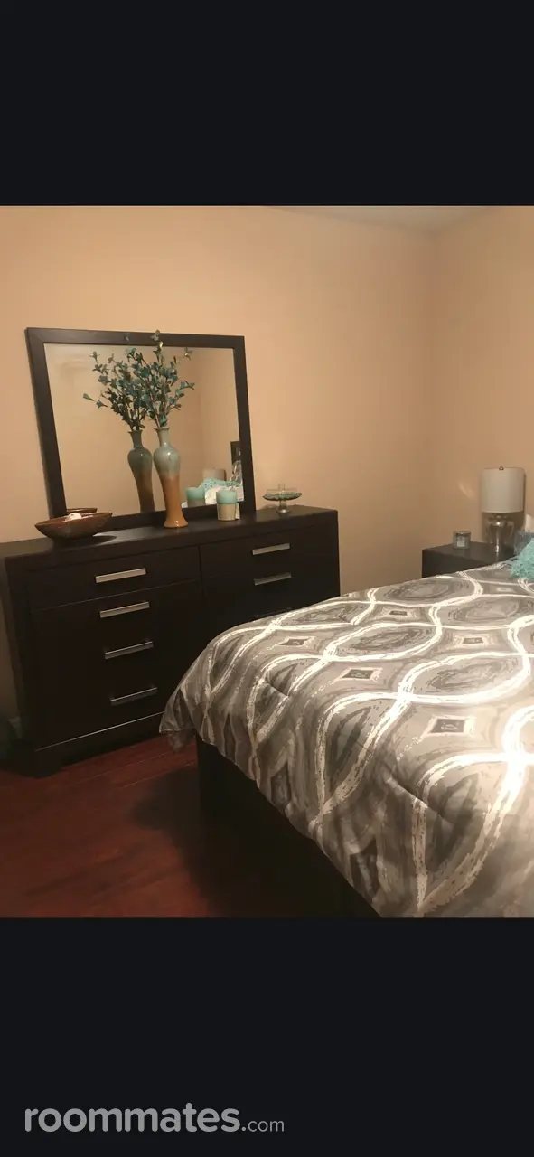 Profile photo 1 of 4