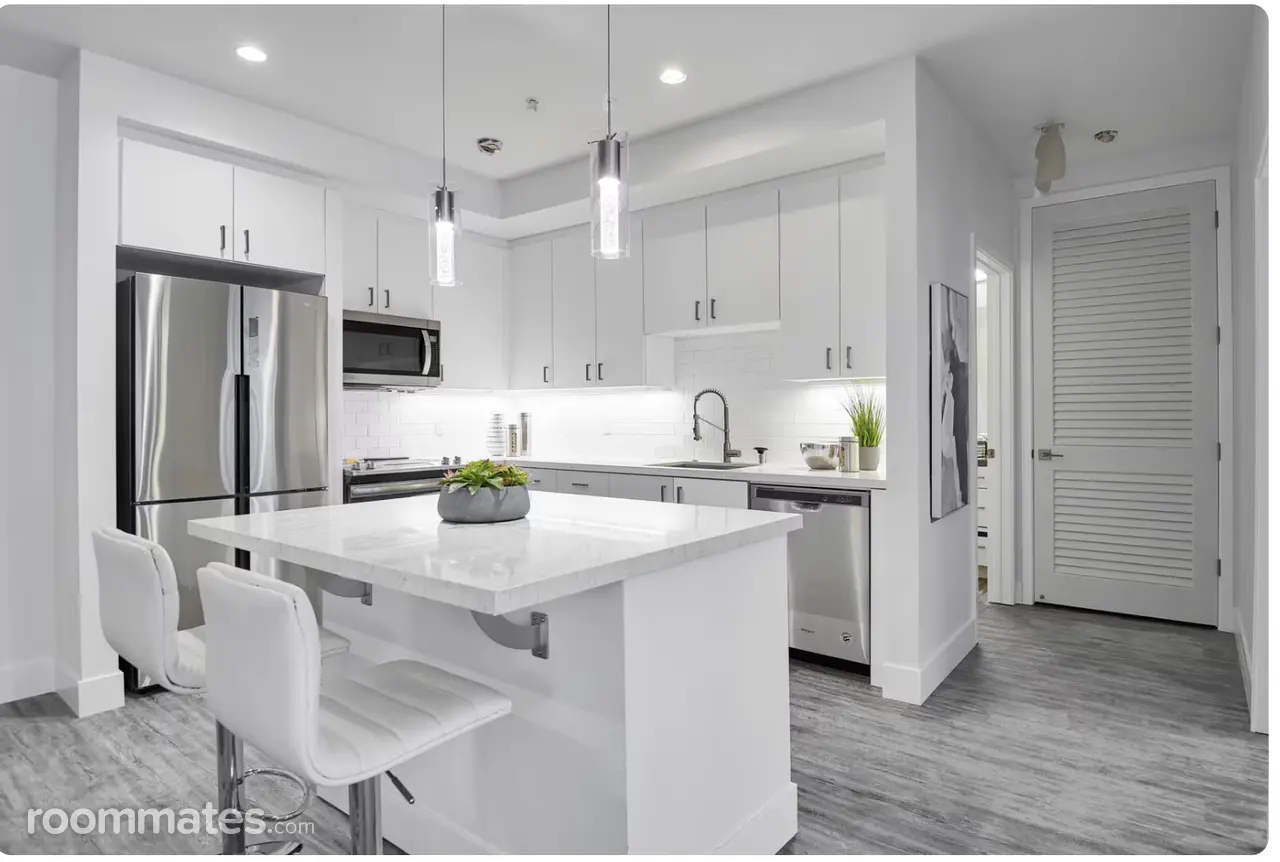 Profile photo 2 of 7