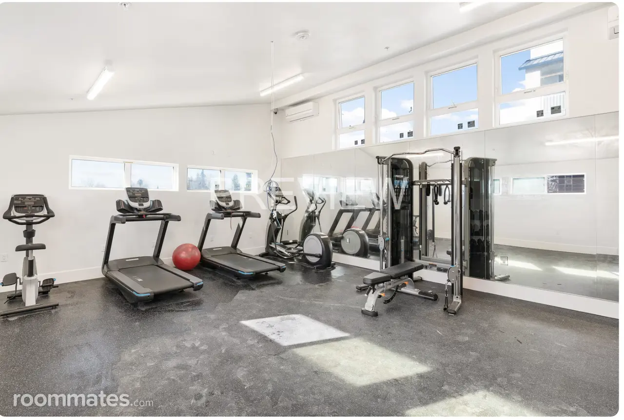 Profile photo 6 of 7