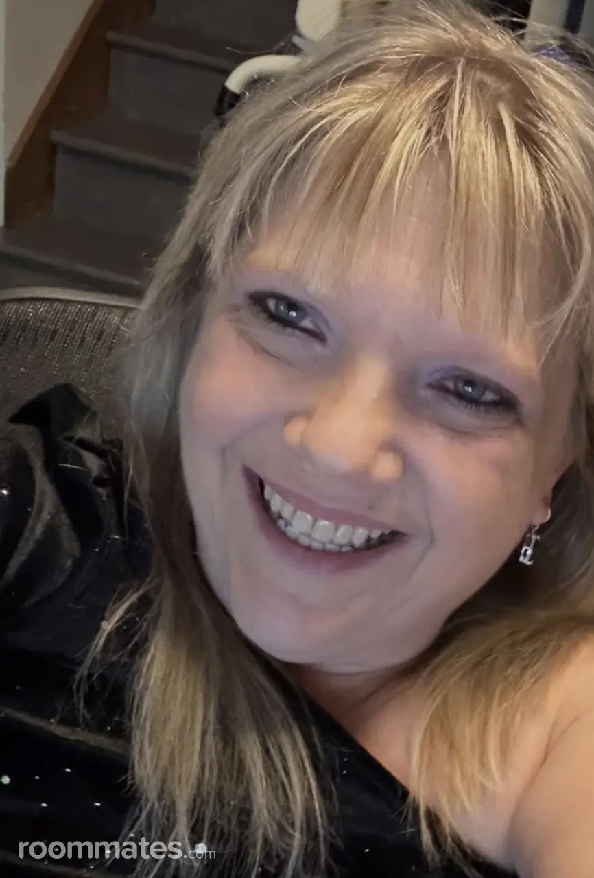 Profile photo 9 of 9