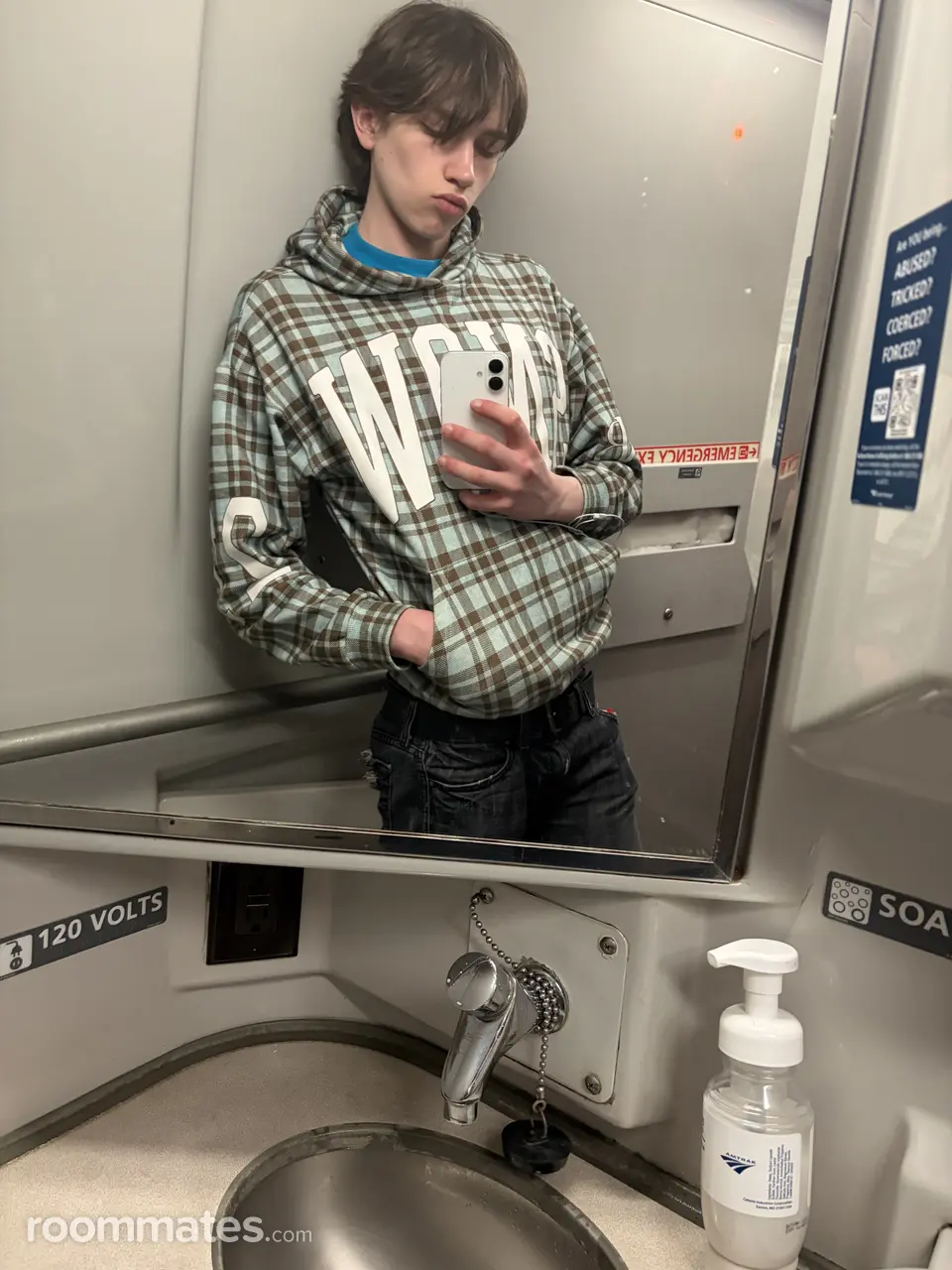 Profile photo 4 of 4