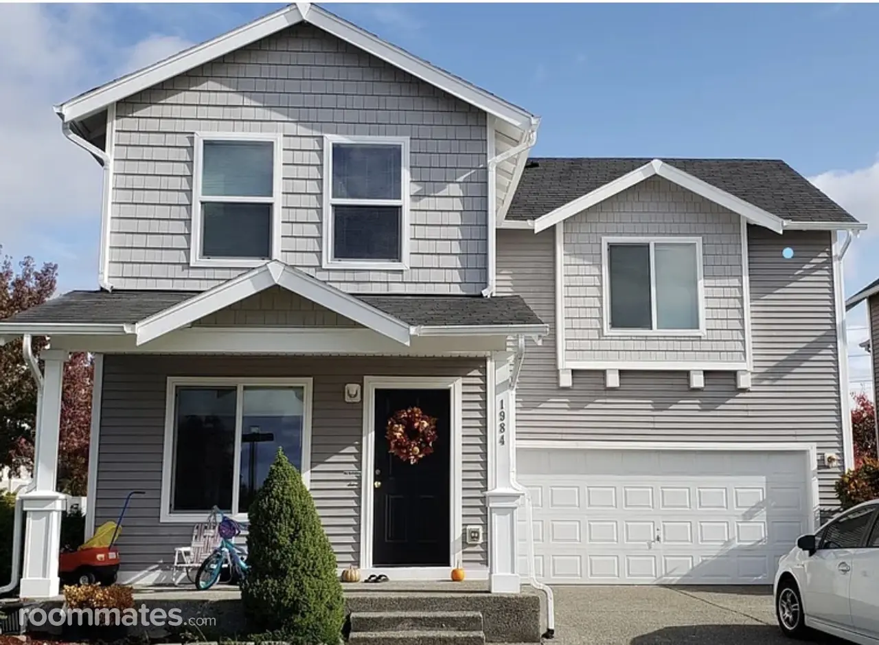 Profile photo 1 of 2