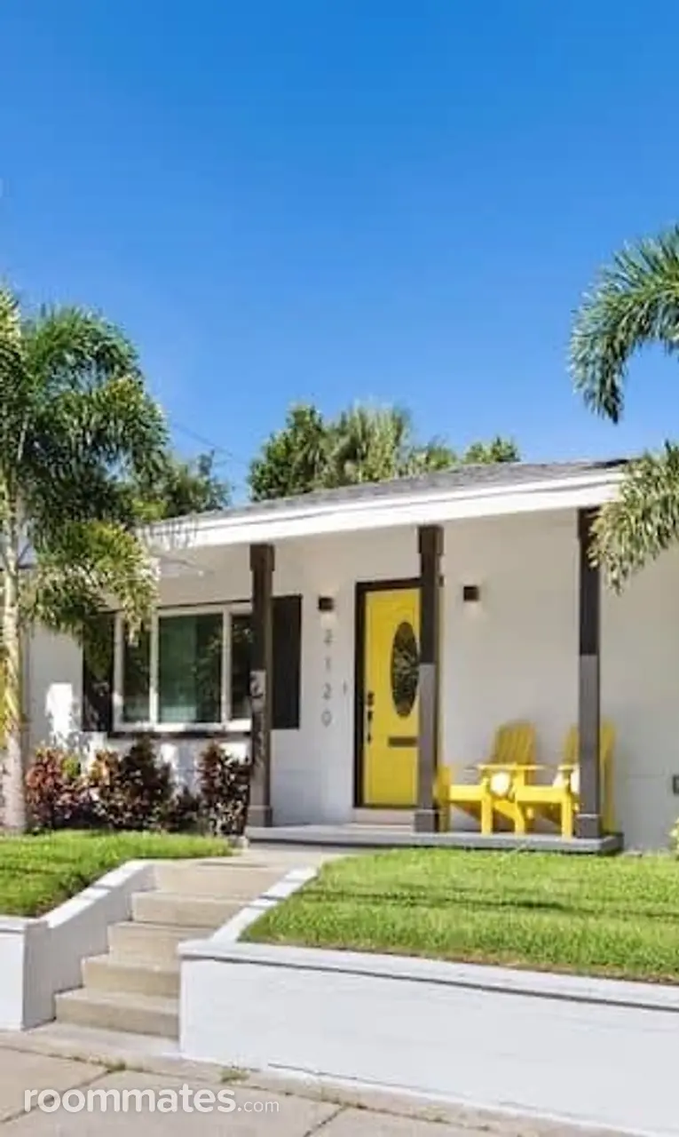 Profile photo 4 of 5