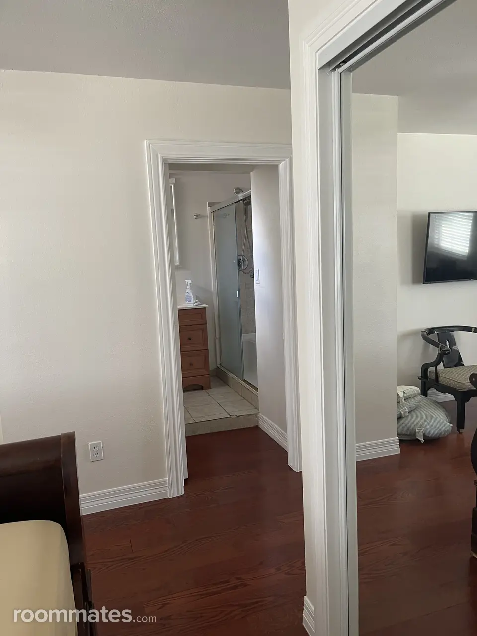 Profile photo 7 of 11