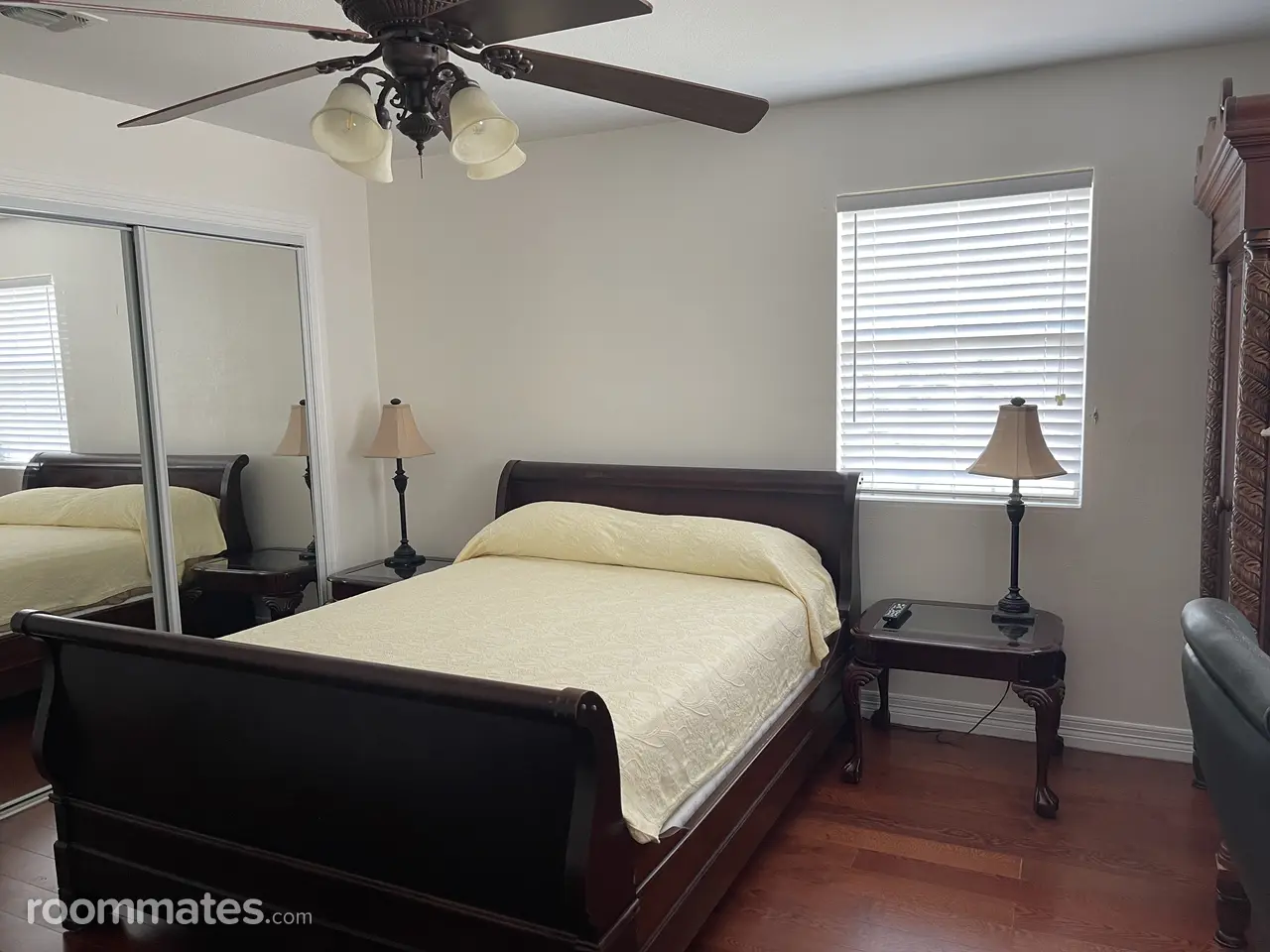 Profile photo 4 of 11