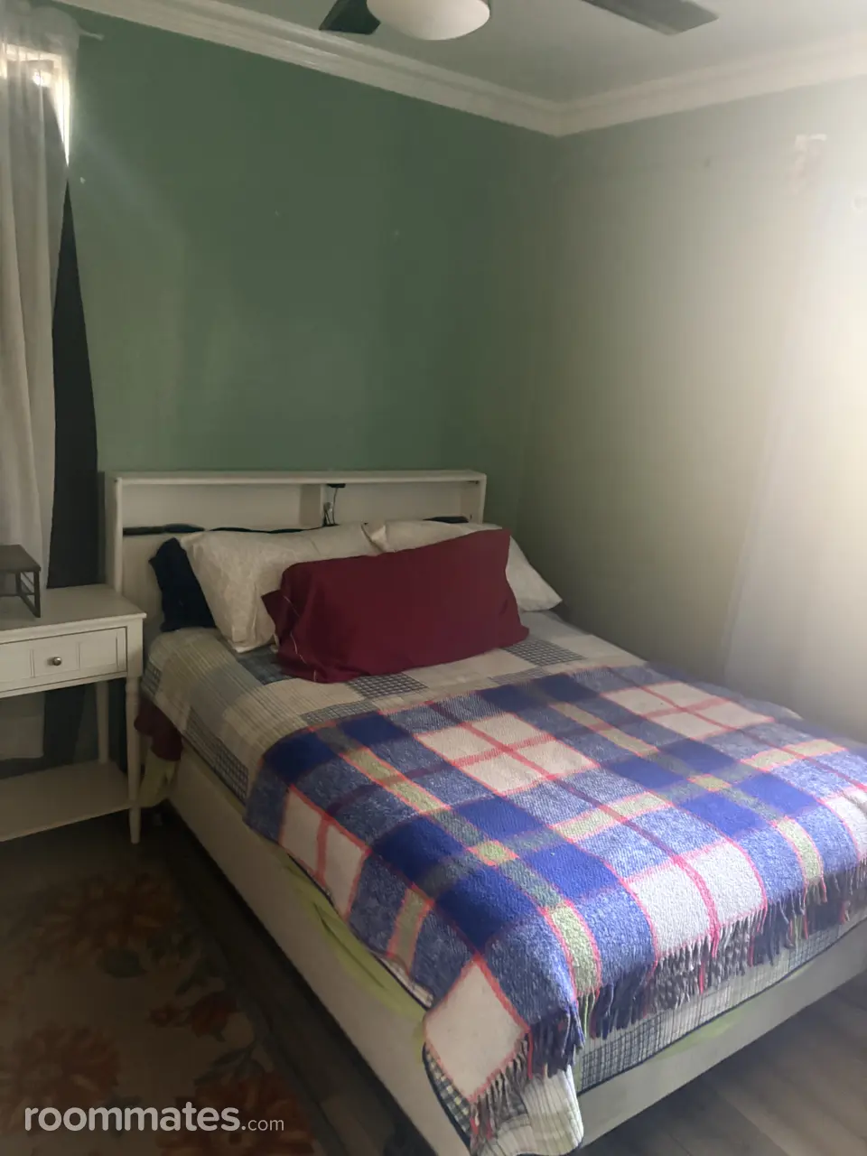 Profile photo 4 of 5