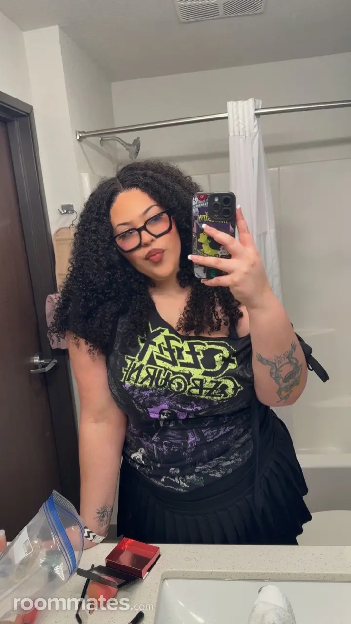 Profile photo 1 of 9