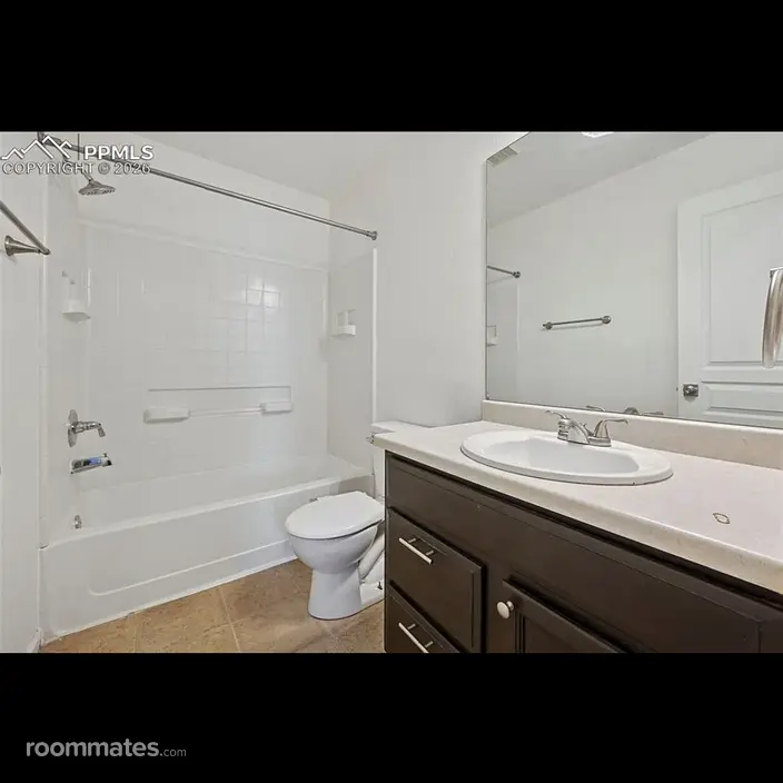Room for rent in Colorado Springs, CO $700, house