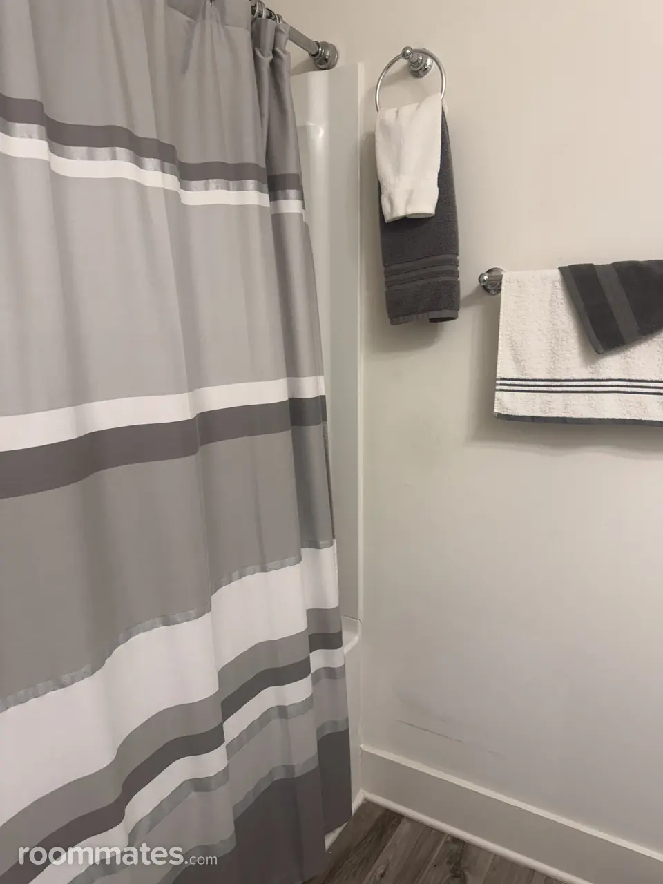 Profile photo 1 of 10