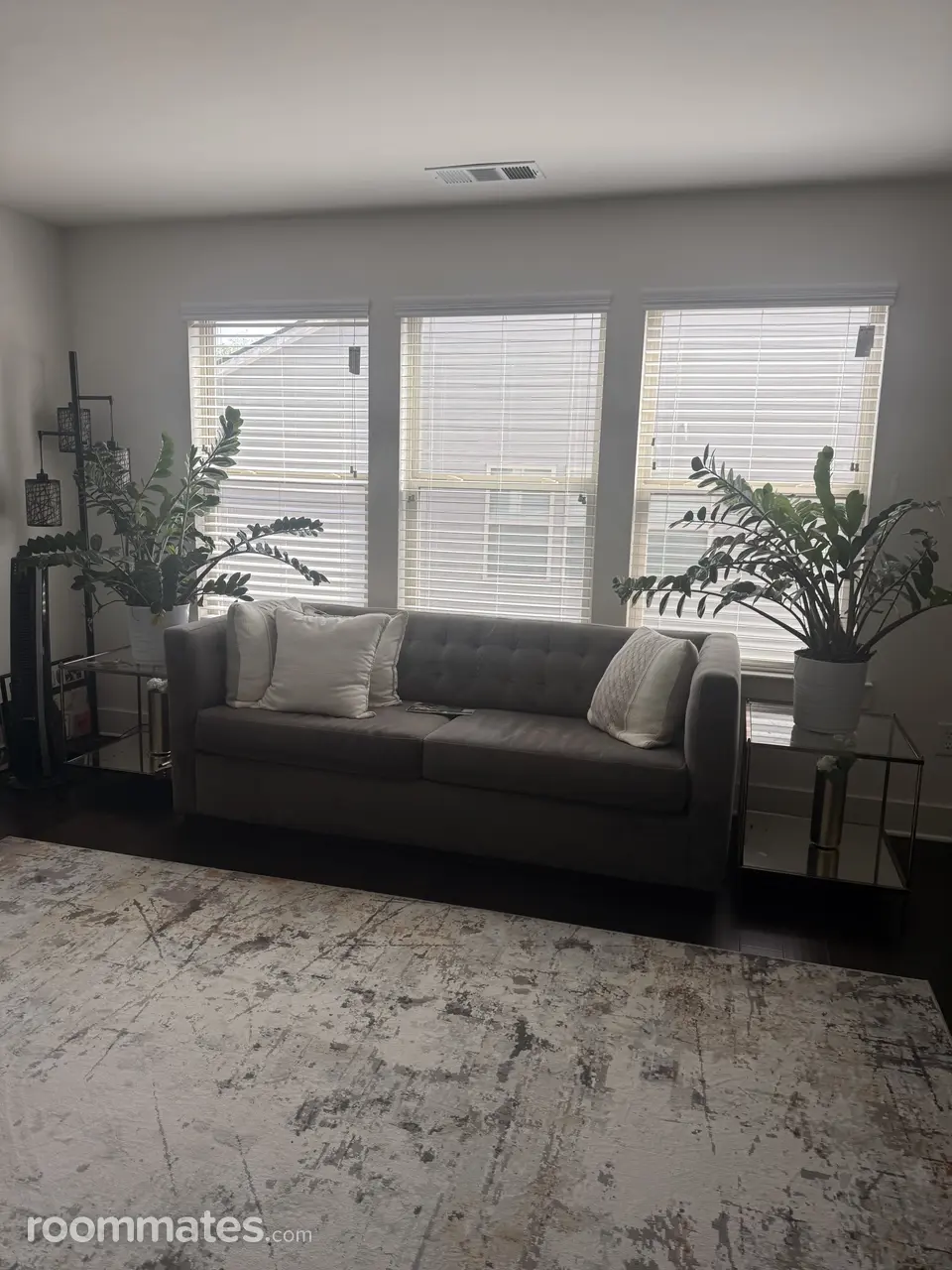 Profile photo 6 of 10