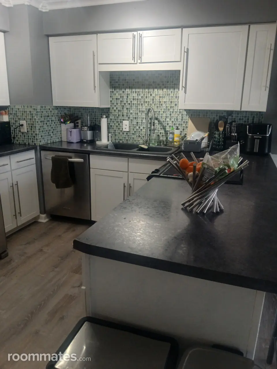 Profile photo 7 of 20