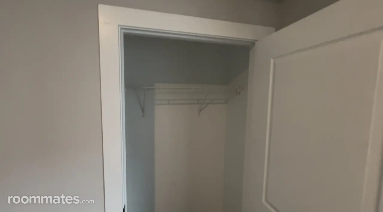 Profile photo 7 of 20