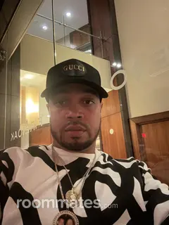 Roommate looking Jersey City, NJ, $900