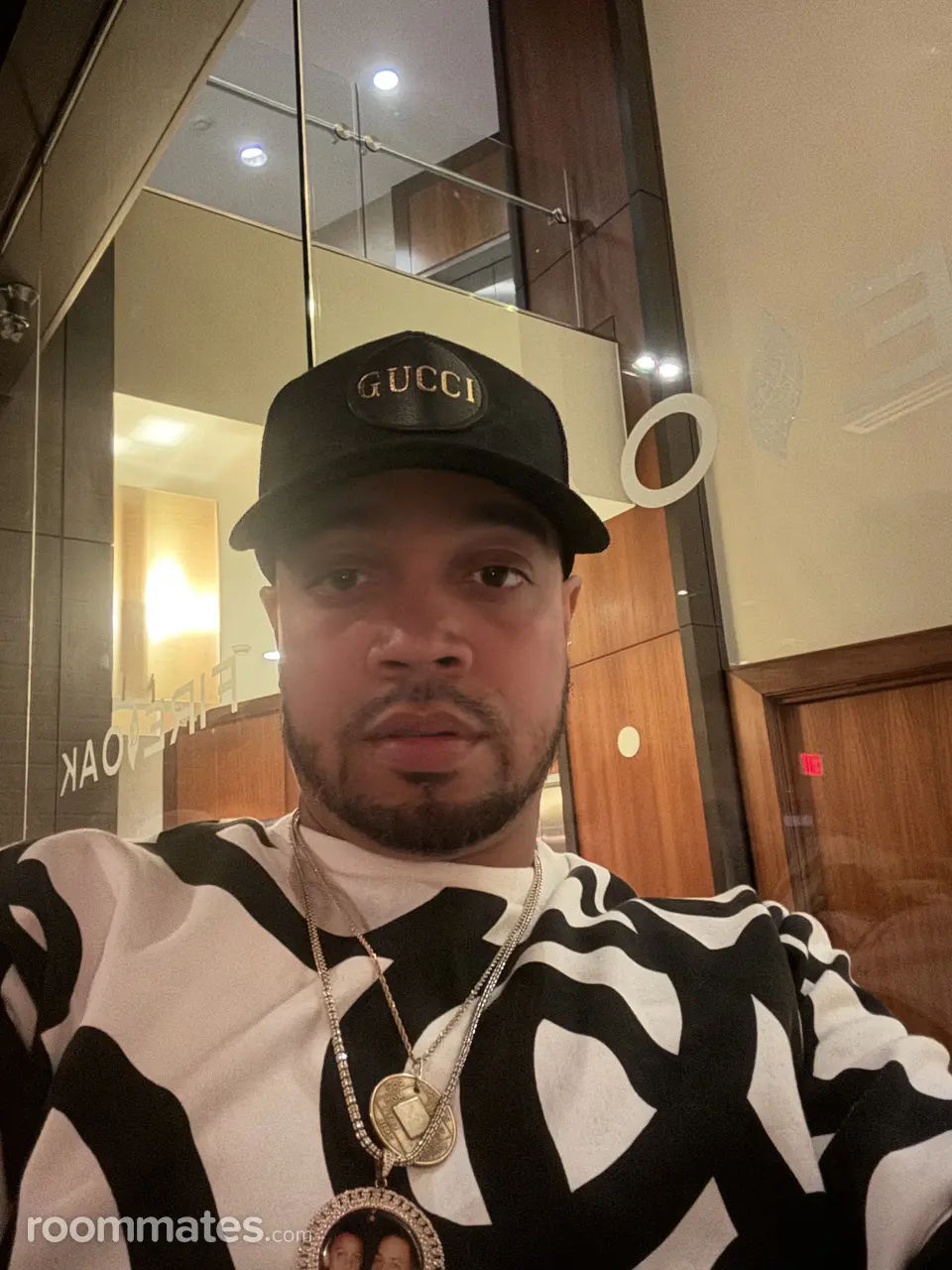 Profile photo 1 of 1