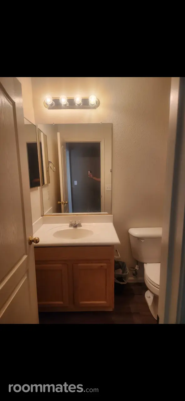 Profile photo 6 of 7