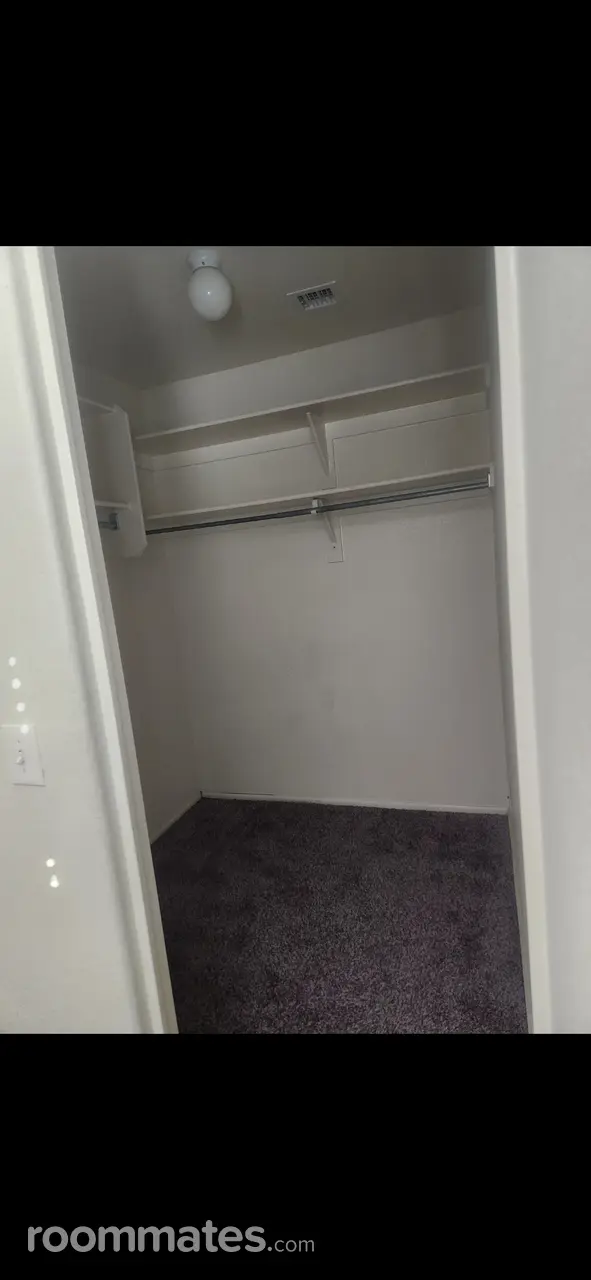 Profile photo 4 of 7