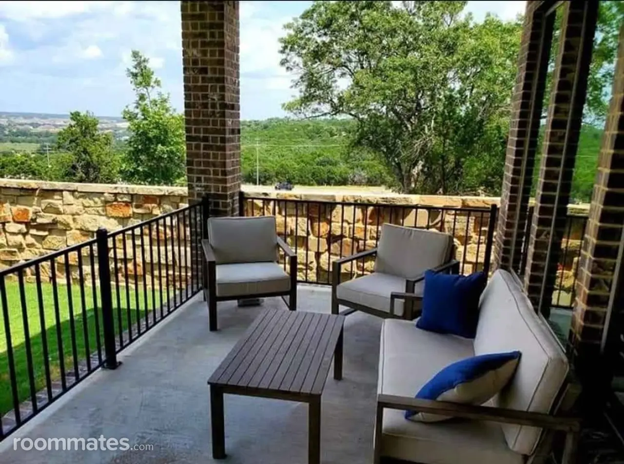 Profile photo 8 of 9