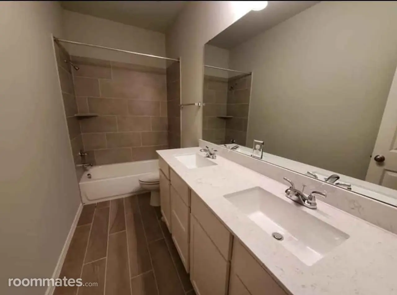 Profile photo 2 of 9