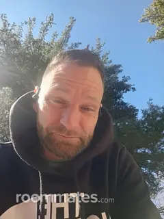 Roommate looking Hudson, NH, $1300