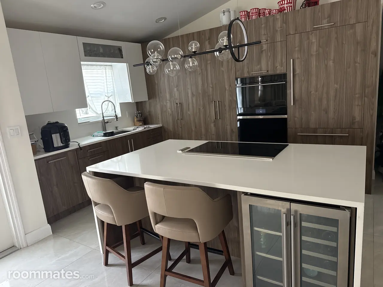 Profile photo 3 of 6