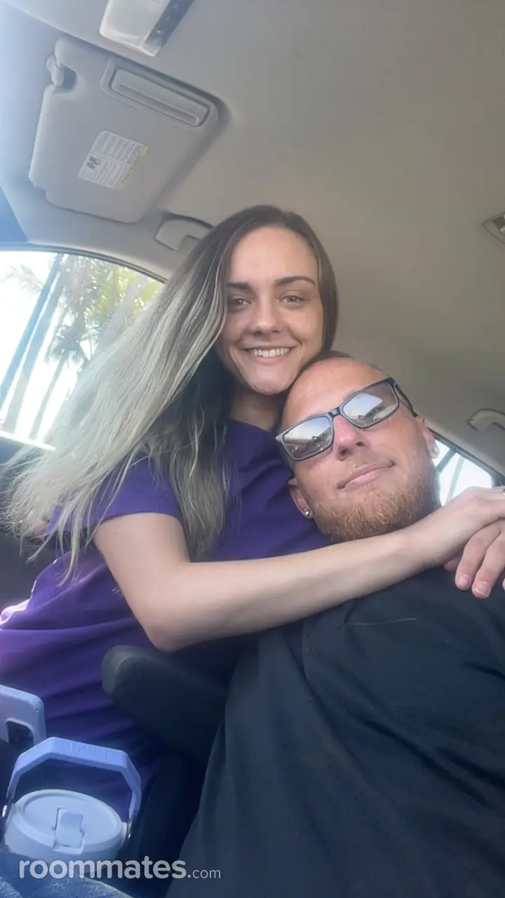 Profile photo 1 of 1