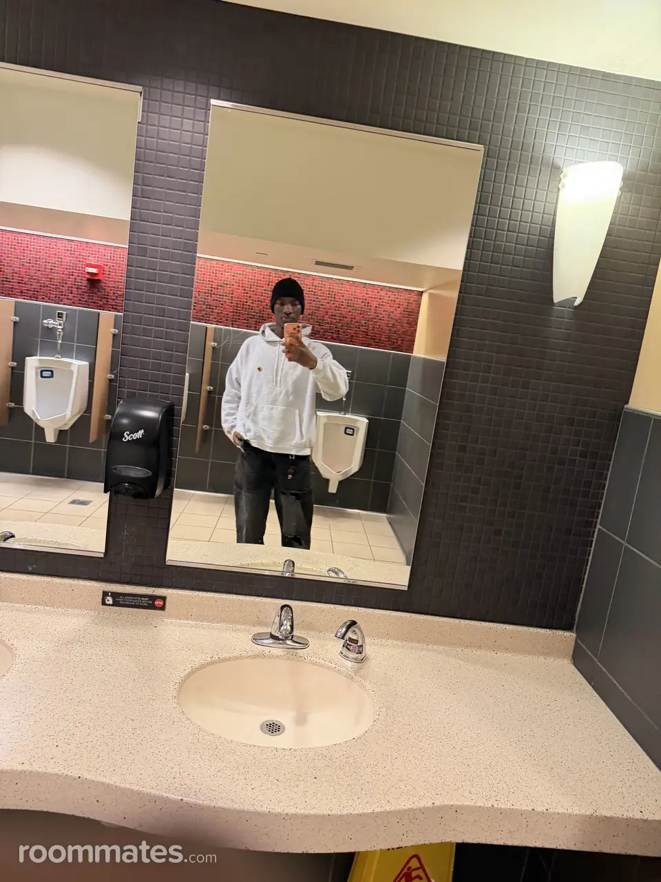 Profile photo 5 of 5