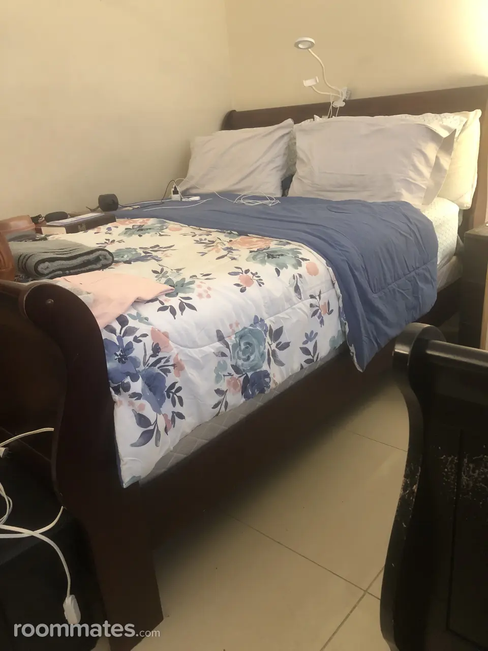 Profile photo 6 of 9