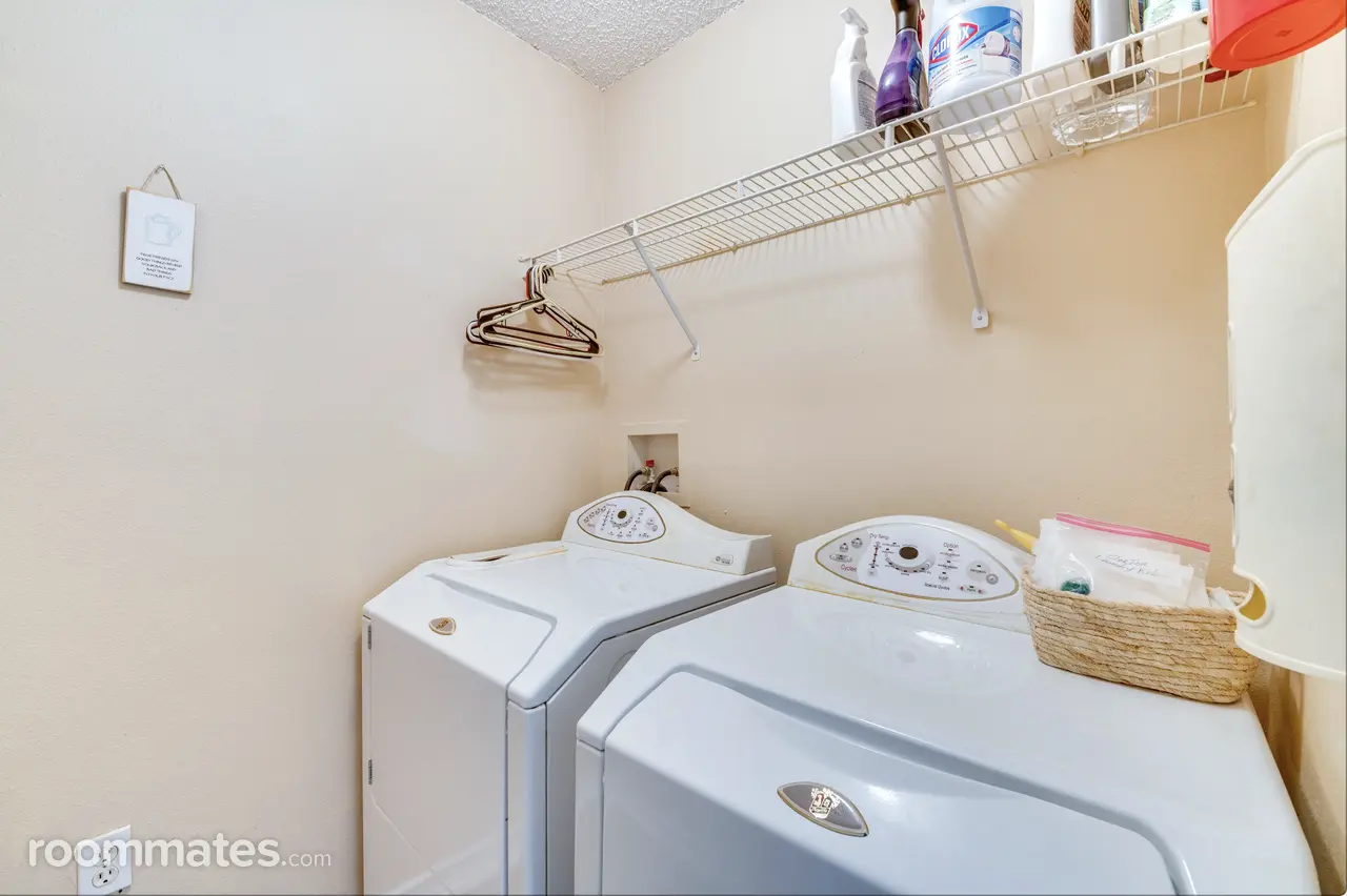 Profile photo 8 of 11