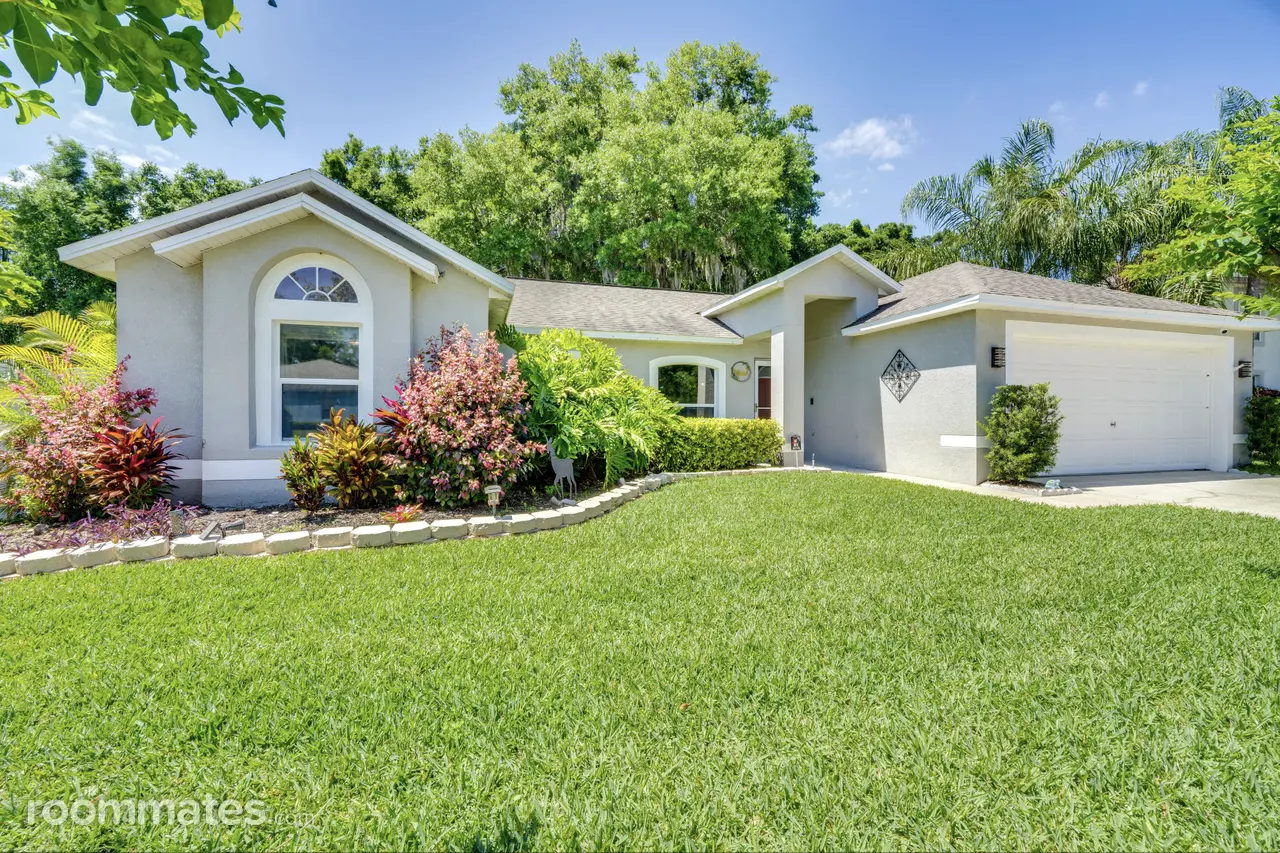 Profile photo 1 of 11