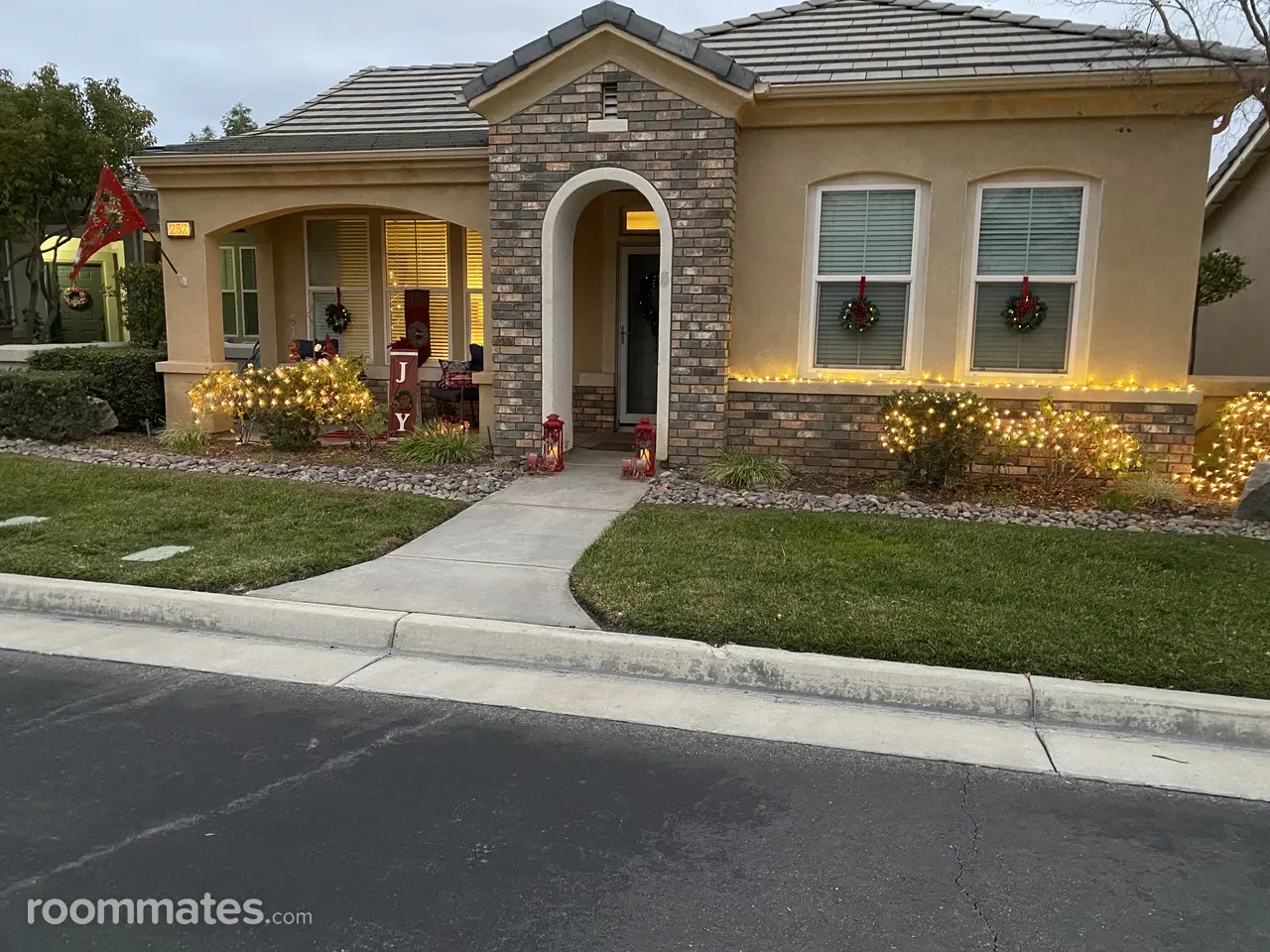 Profile photo 1 of 11